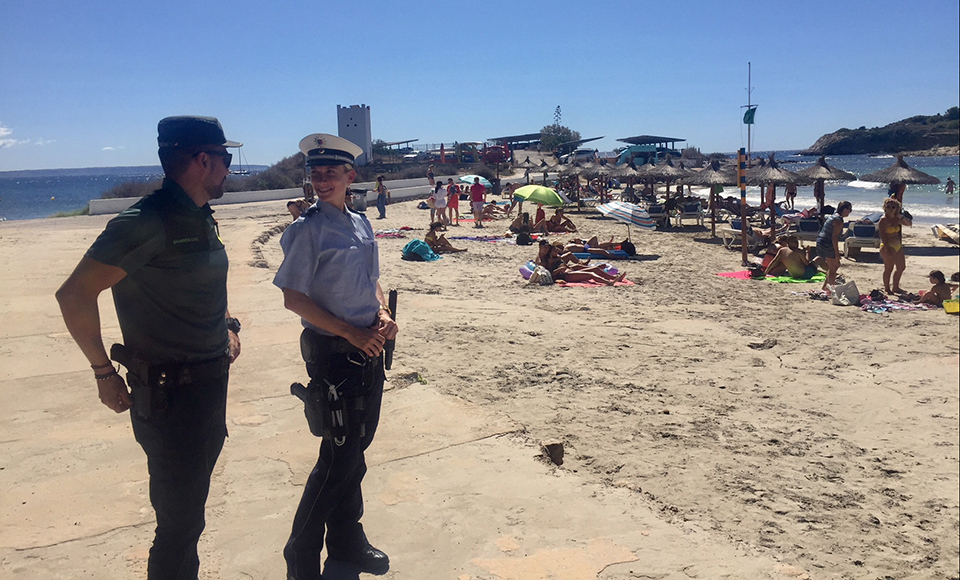 Streife an einem Strandabschnitt in Camp de Mar