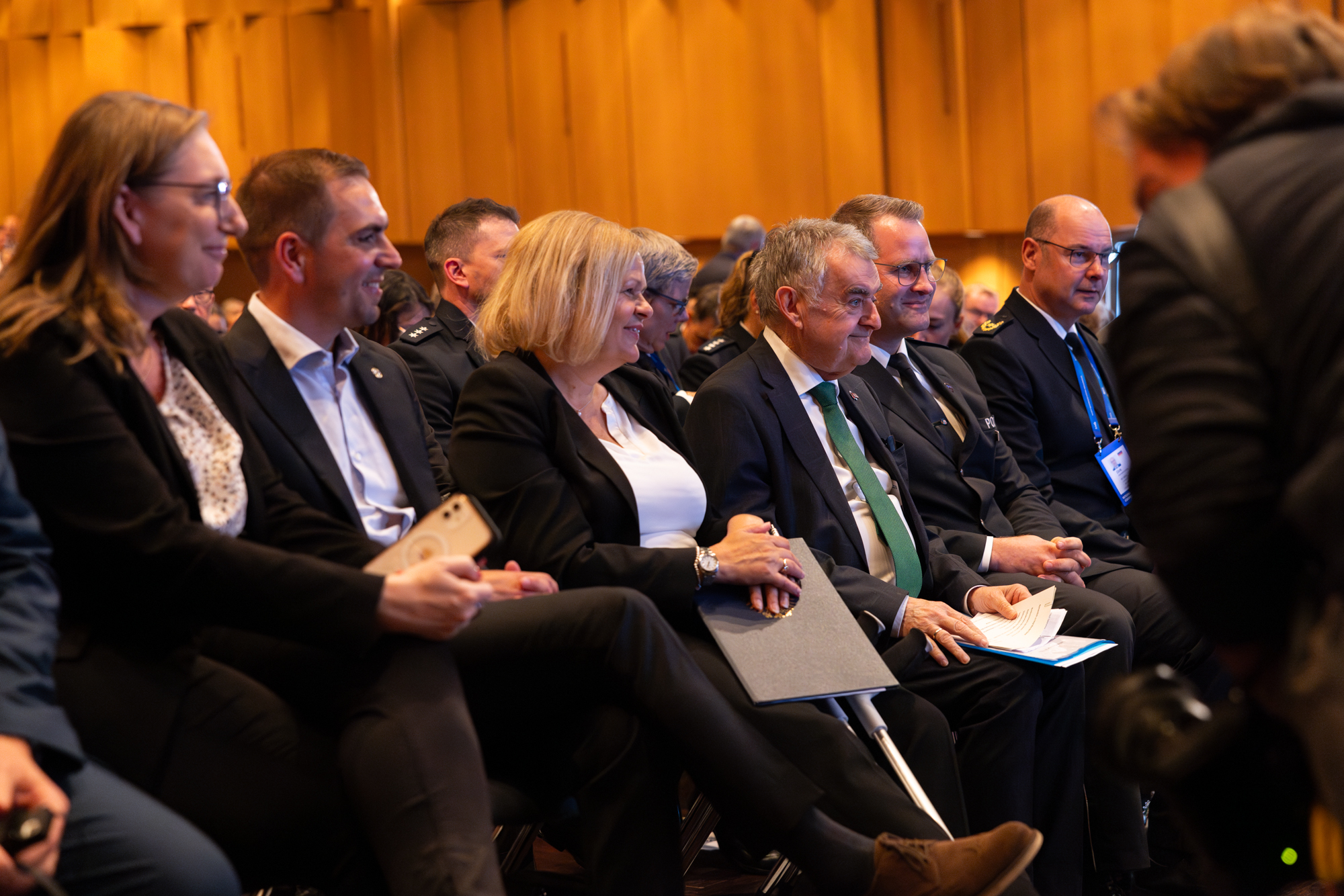 Nancy Faeser, Herbert Reul and Philipp Lahm in the audience at the opening ceremony