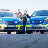  Ford S MAX und Mercedes Vito