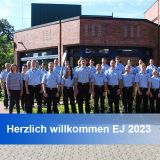 Gruppenbild aller Studierenden vor dem Standort Waldenburger Straße, Kreishaus