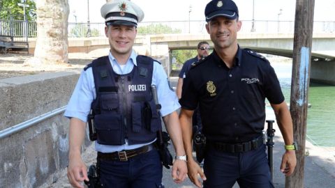 Agde on the banks of the river Hérault, Fabian zur Linden and Policia Gazules