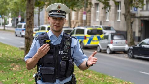 Kontrolle mit Bodycam: Fabian zur Linden im Einsatz