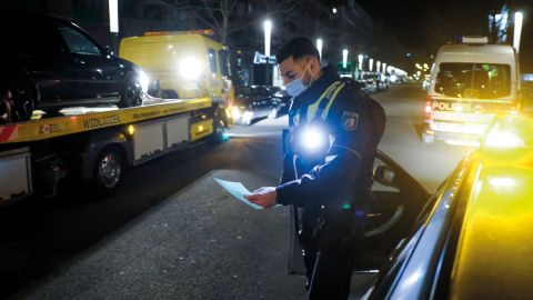 Der VW wird zum Sicherstellungsgelände abgeschleppt. Dort bestätigt sich der Verdacht.