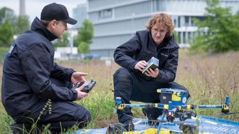 Sebastian Friedrich and Sabrina Boblist from the LKA NRW use drones in their work.