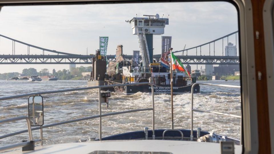 Vor der Uerdinger Brücke